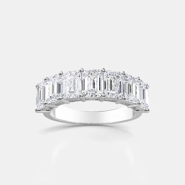 EMERALD CUT 7-STONE RING