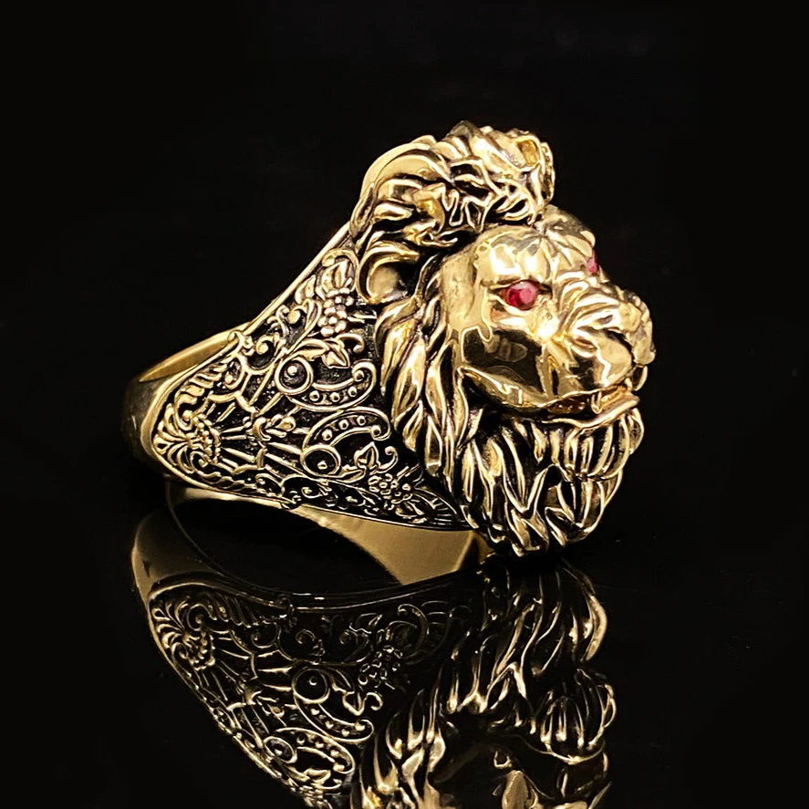 Reign, Gold Lion Ring - Image 3