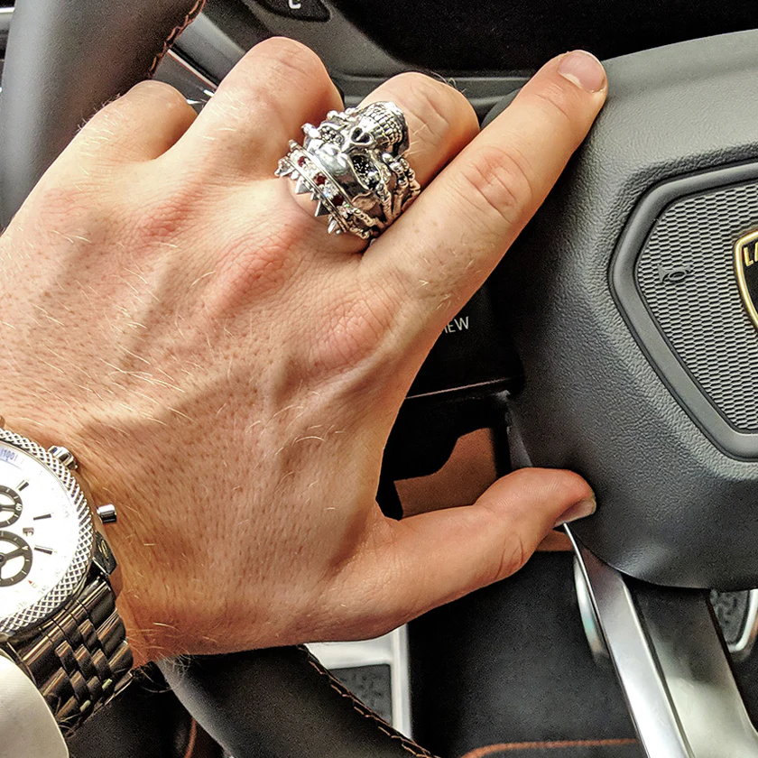 Usurper, Silver Skull ring with Diamonds - Image 3
